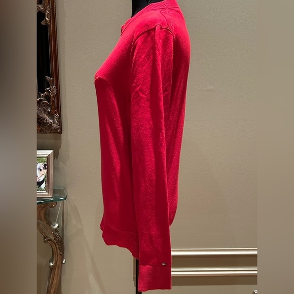 Tommy Hilfiger Women’s Red Embroidered Logo Cotton Pullover Sweater Size Small - Picture 3 of 6